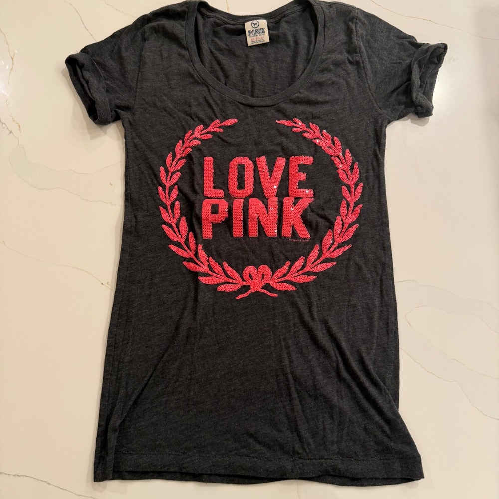 Victoria's Secret Pink Love Pink‎ Sequin Graphic Tee T Shirt Women's XS Charcoal
